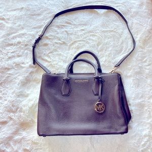 Michael Kors purse (new without tags) for sale. $200 or best offer.